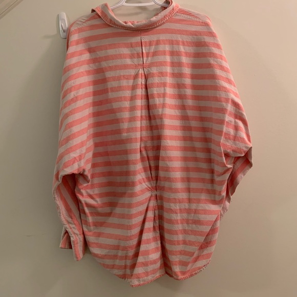 Hurley Boyfriend Fit Button Down Shirt size L - Picture 3 of 3